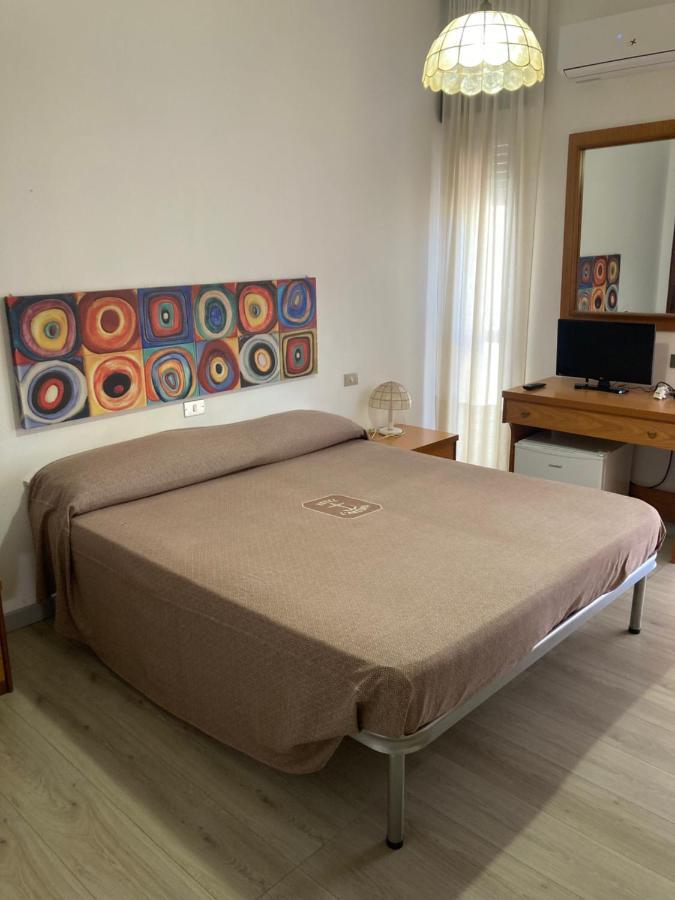Hotel L'Ancora 拉卡勒塔 外观 照片