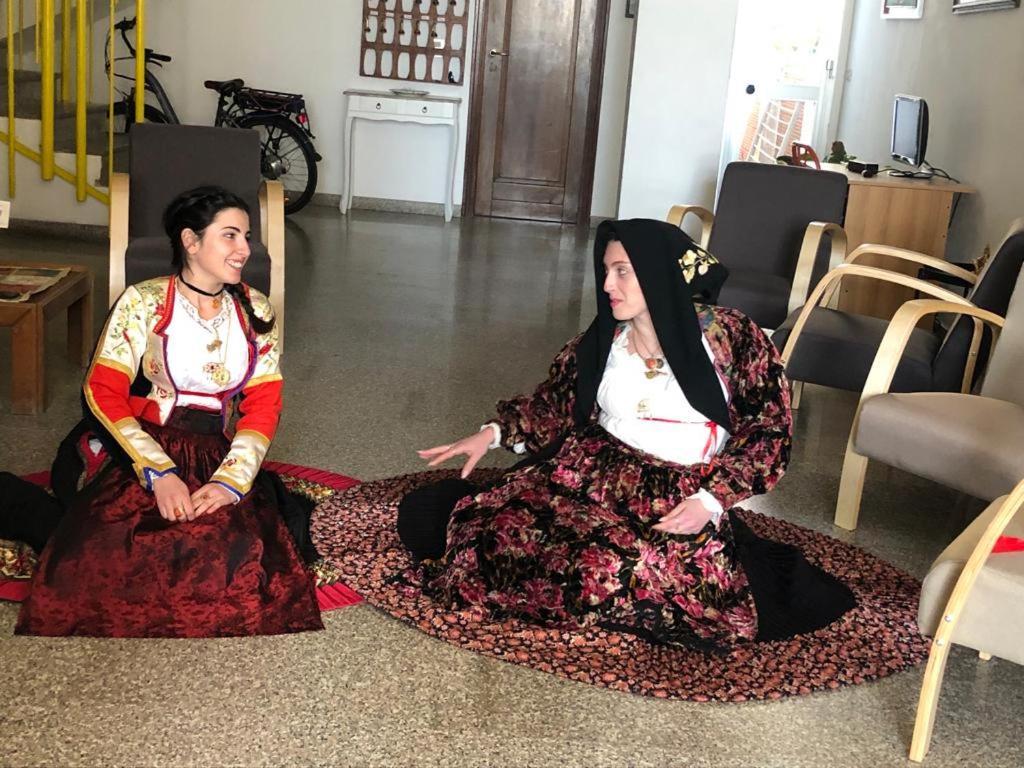 Hotel L'Ancora 拉卡勒塔 外观 照片